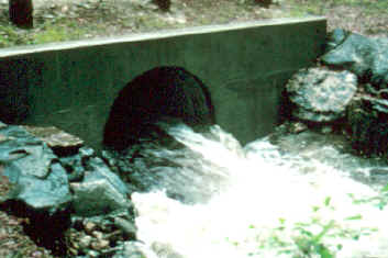 Roadway culvert operating with free discharge